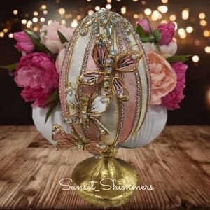 PIER 1 Style 12" Capiz Jeweled Embellished 3D Butterfly Pedestal Easter Egg Pink